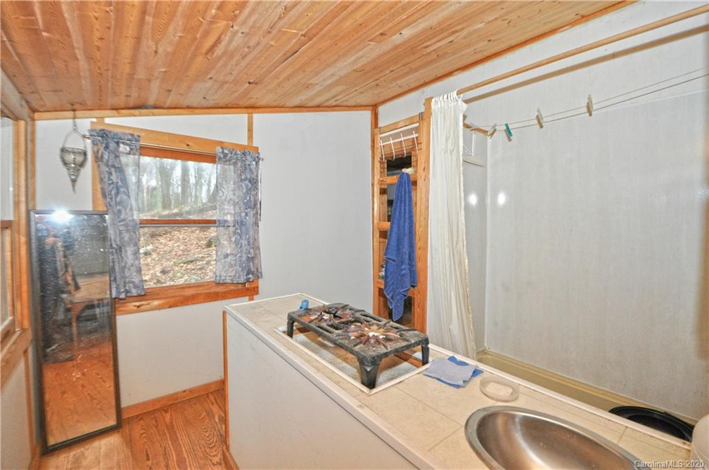 2685 West Road Hot Springs, NC 28743 - Photo 31 of 41 Gallery Image 31
