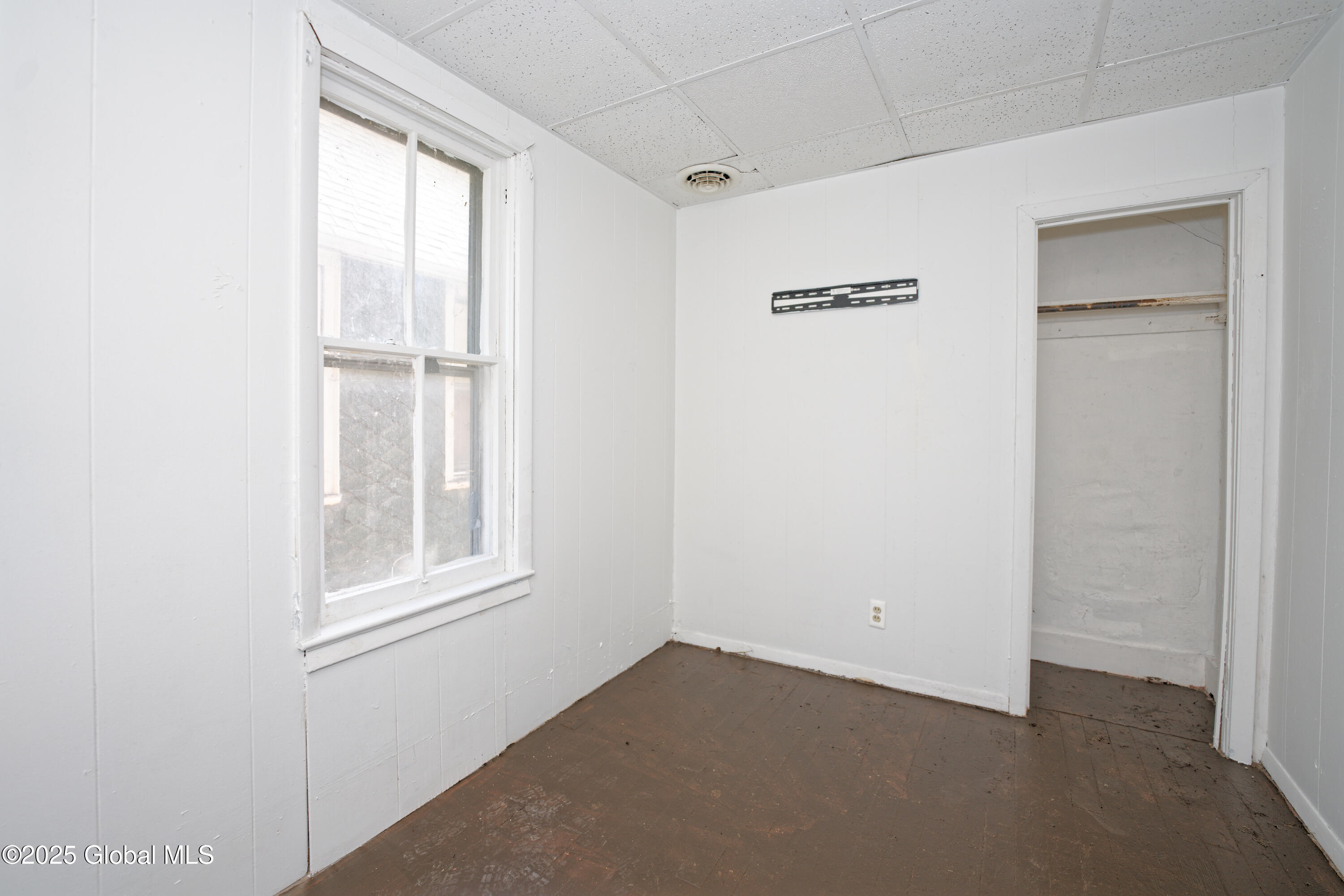12 Paulding Street Schenectady, NY 12308 - Photo 20 of 27 2 Apt Up 10