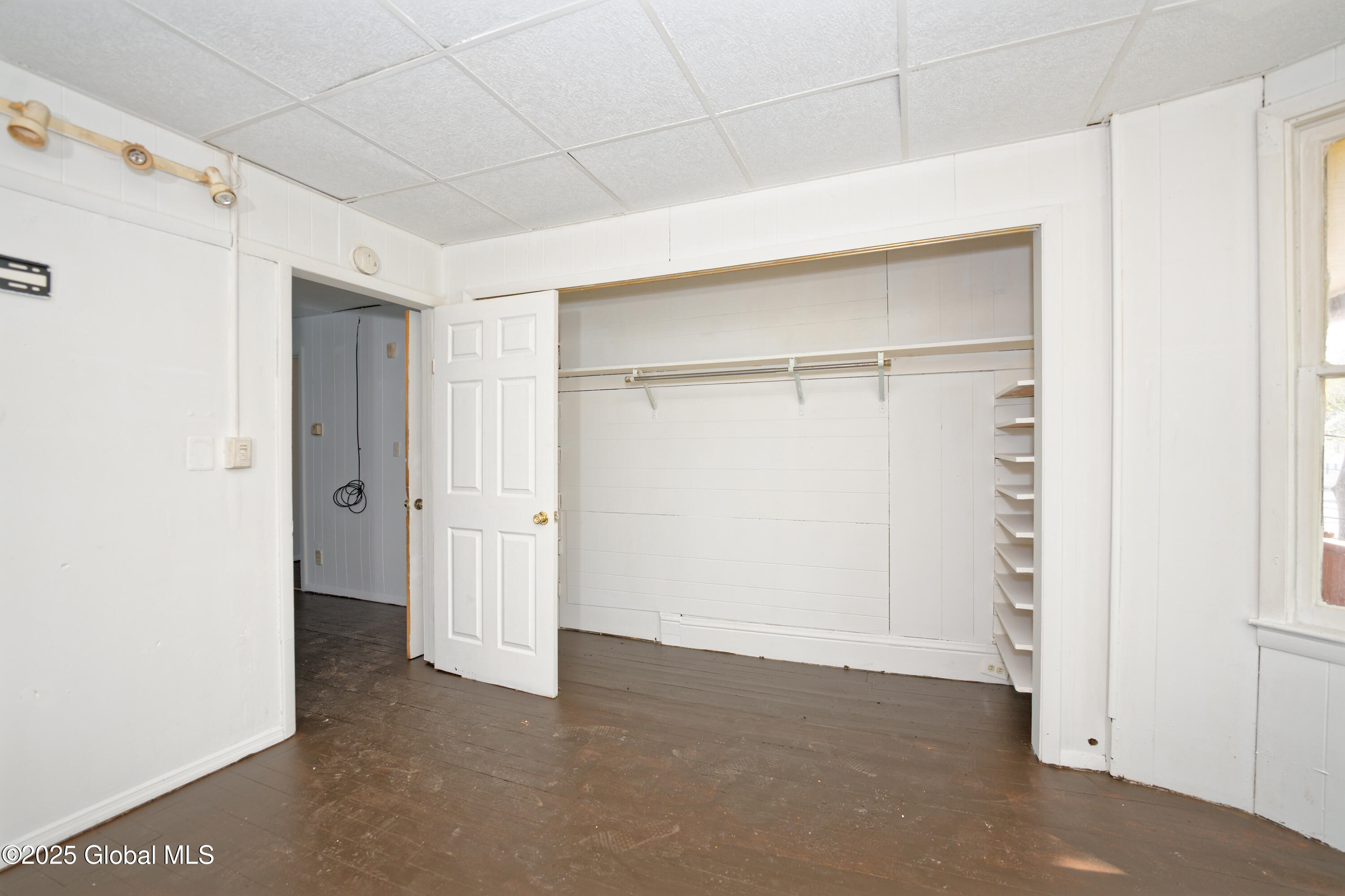 12 Paulding Street Schenectady, NY 12308 - Photo 23 of 27 2 Apt Up 13