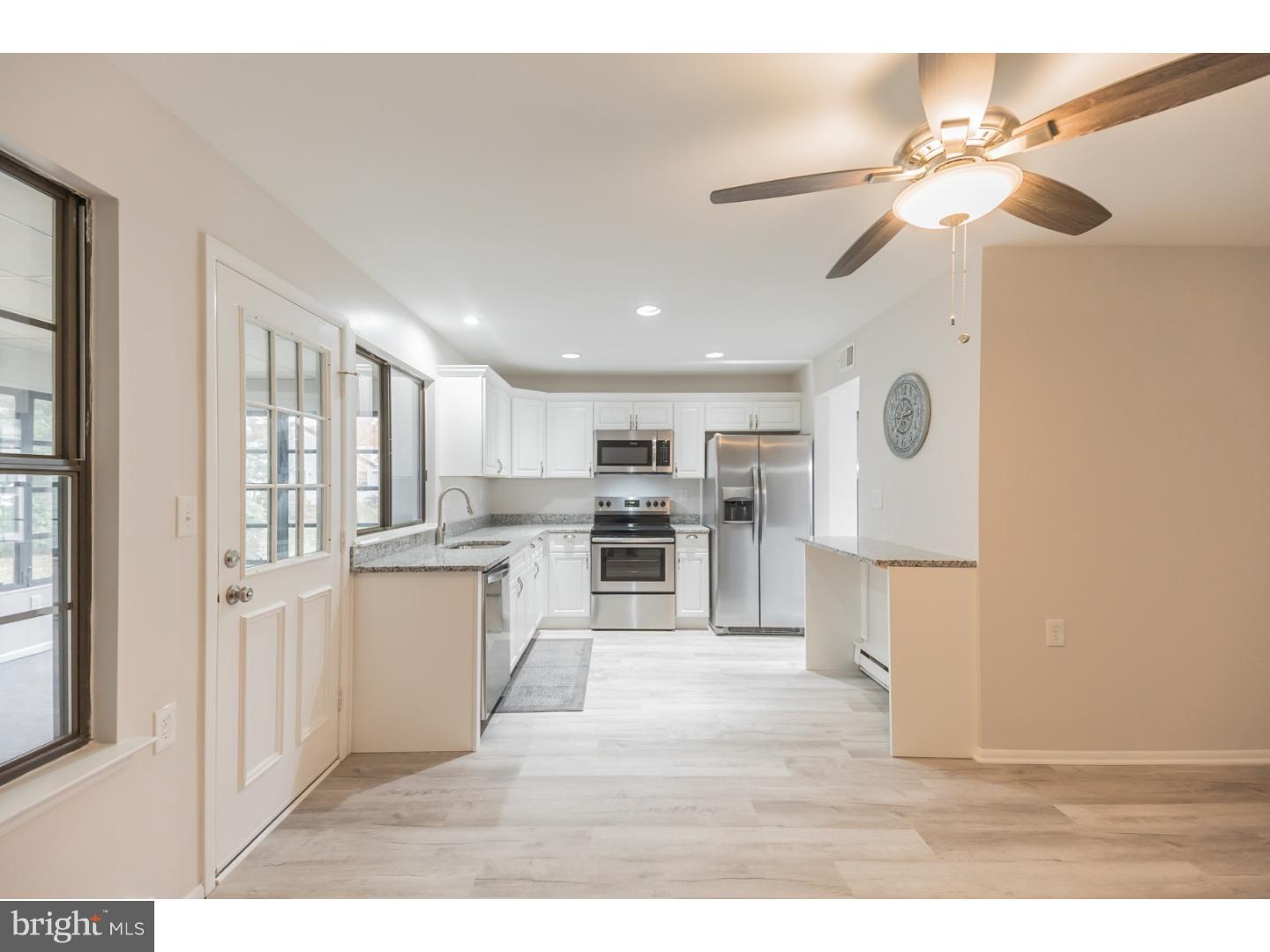 26 Windsor Road Southampton, NJ 08088 - Photo 12 of 25 Family Room