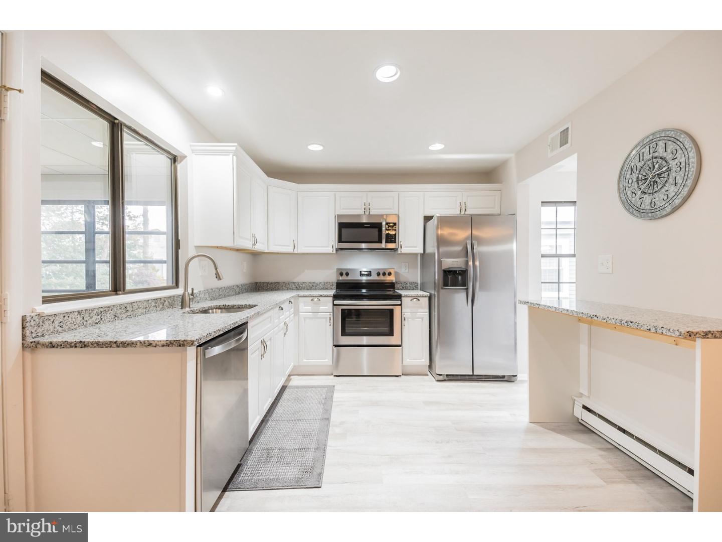 26 Windsor Road Southampton, NJ 08088 - Photo 7 of 25 Kitchen