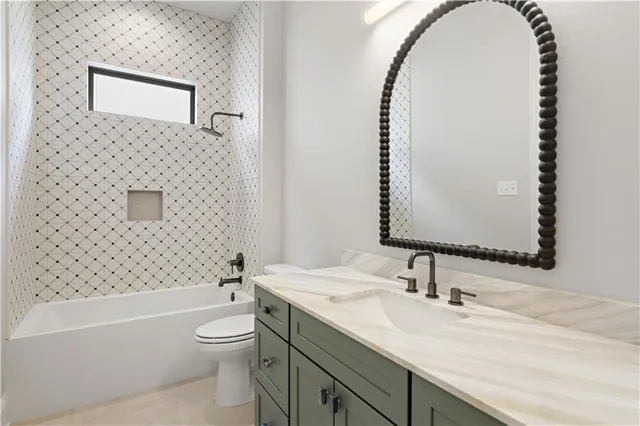 $721,000 | 4237 Cypress Point Drive, Covington, LA 70433