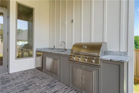 $715,000 | 4237 Cypress Point Drive, Covington, LA 70433