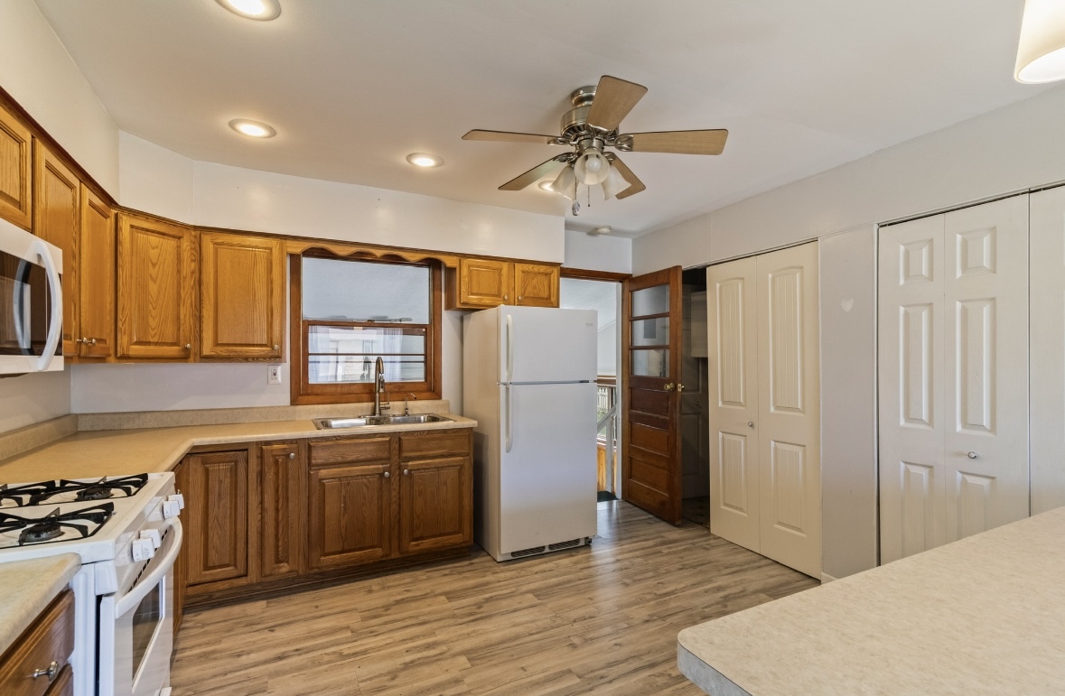 1507 Schultz Place Streator, IL 61364 - Photo 7 of 19