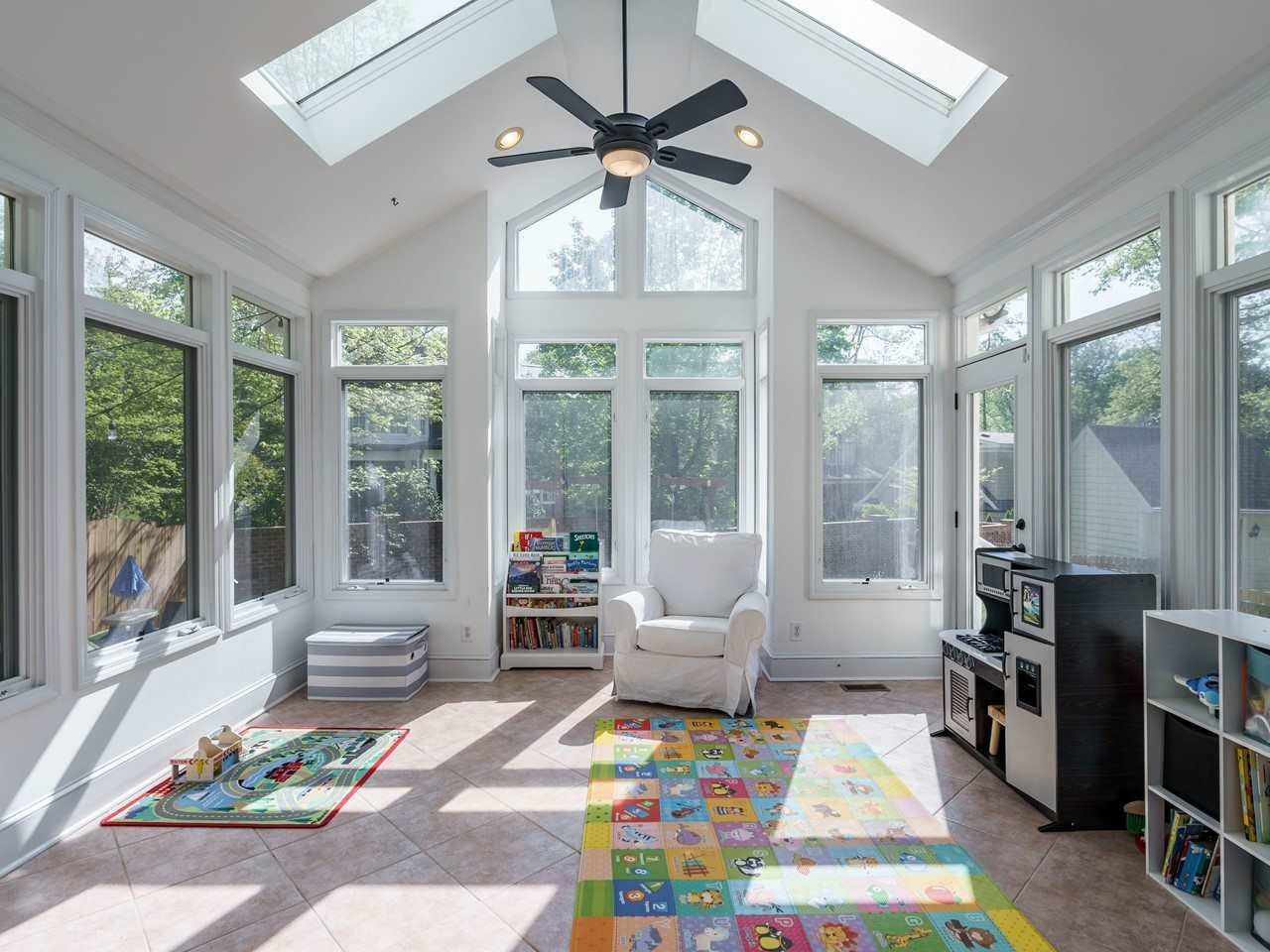 2347 Hales Road Raleigh, NC 27608 - Photo 10 of 29 Photo 10