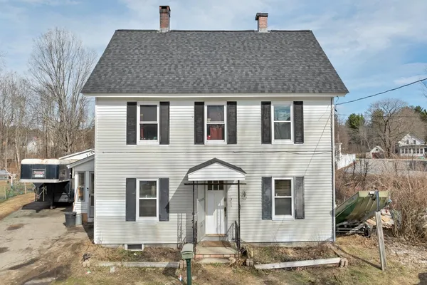 $349,999 | 7 Maple Street, Farmington, NH 03835