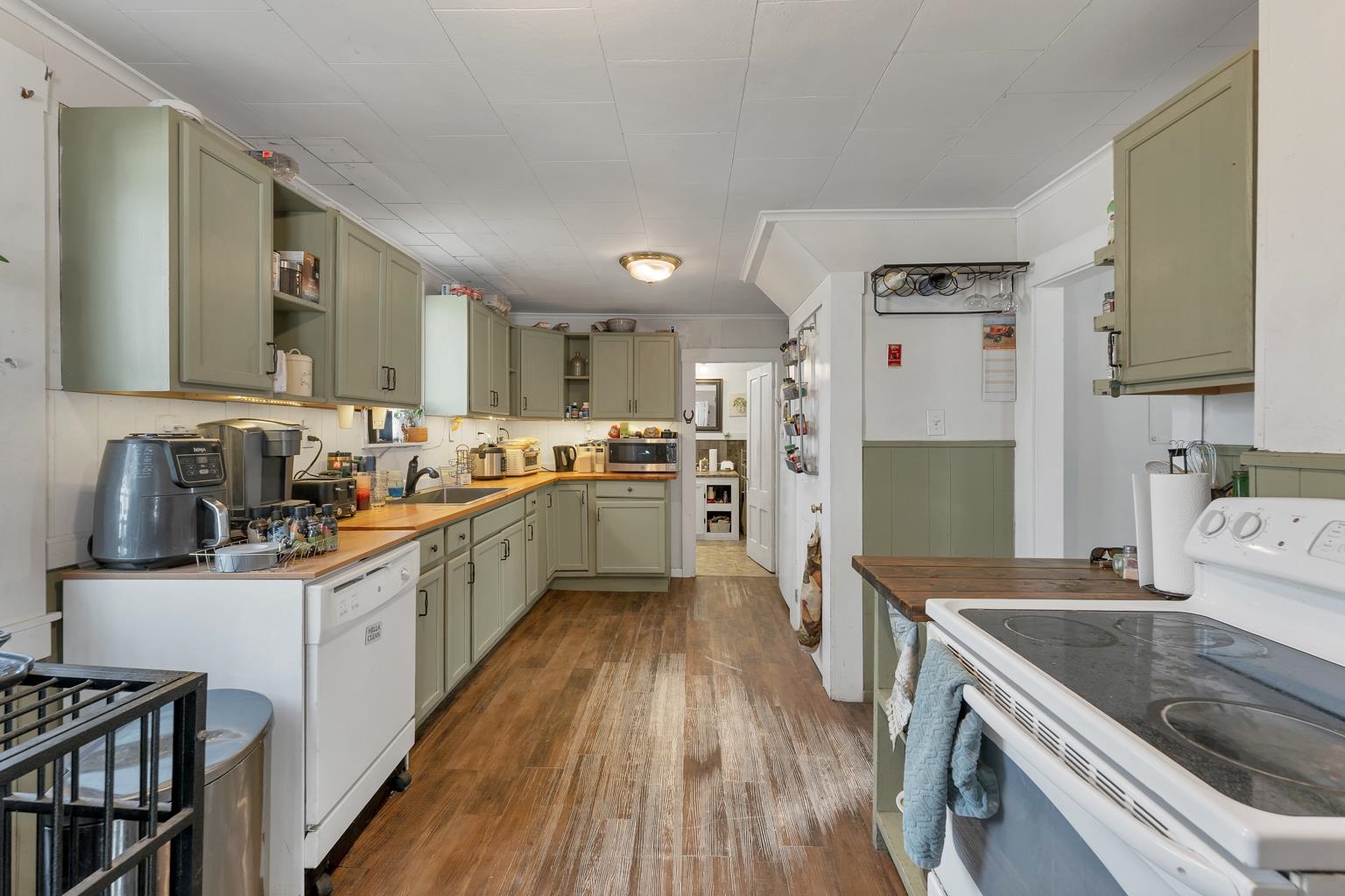 7 Maple Street Farmington, NH 03835 - Photo 3 of 18