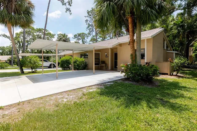 $200,000 | 4846 Village Gardens Drive, Sarasota, FL 34234