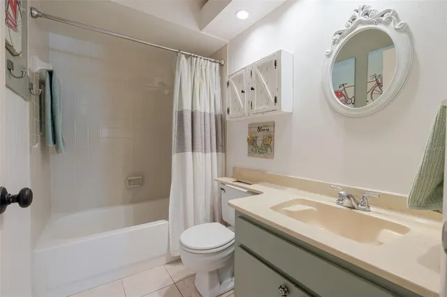 $198,900 | 4846 Village Gardens Drive, Sarasota, FL 34234