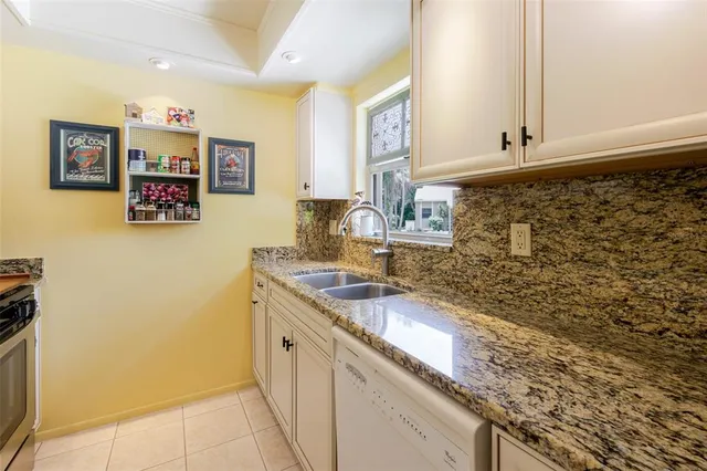 $198,900 | 4846 Village Gardens Drive, Sarasota, FL 34234