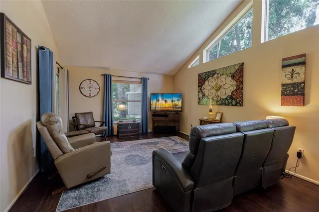 $198,900 | 4846 Village Gardens Drive, Sarasota, FL 34234