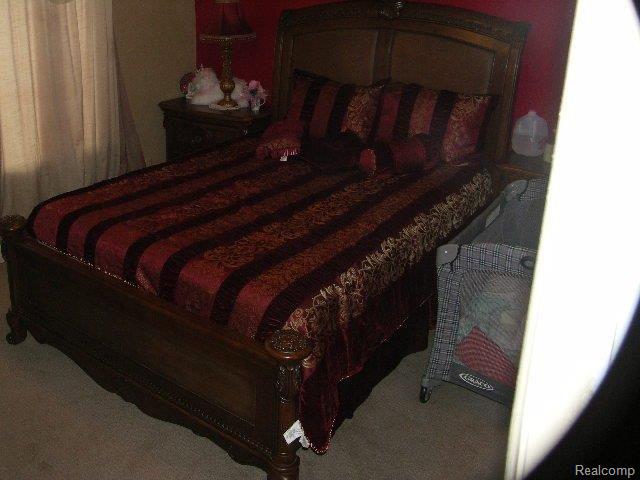 6436 Schaefer Road Dearborn, MI 48126 - Photo 7 of 12 Bed1.JPG