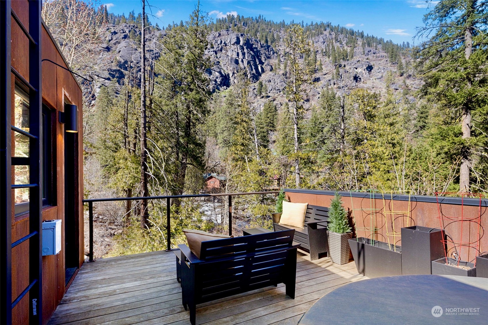7060 Icicle Road Leavenworth, WA 98826 - Photo 35 of 40 Gallery Image 35