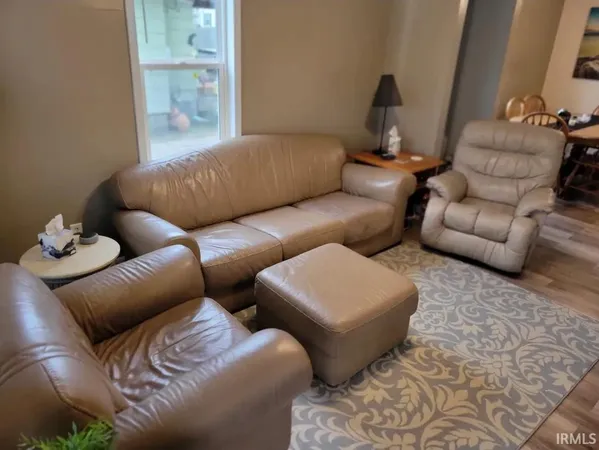 $179,000 | 1431 Lincolnway East, Mishawaka, IN 46544