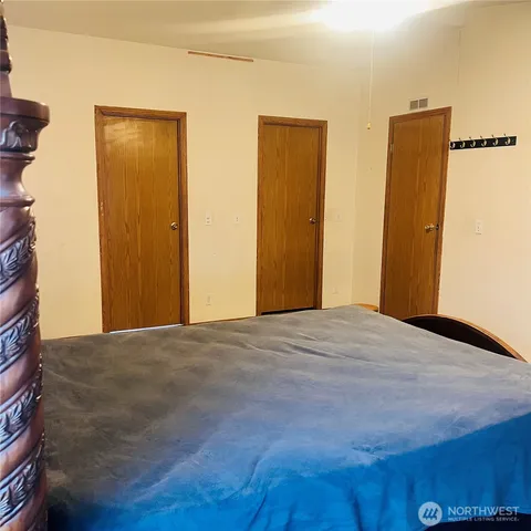 $185,000 | 369 South Kentucky Avenue, East Wenatchee, WA 98802