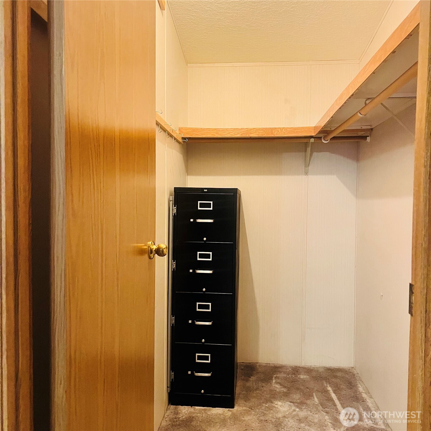 369 South Kentucky Avenue East Wenatchee, WA 98802 - Photo 15 of 20 a view of closet area