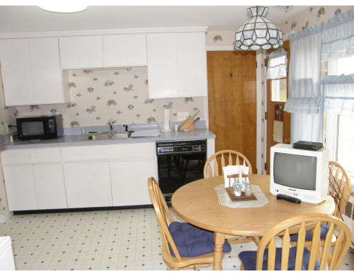 209 Governors Road Quincy, MA 02169 - Photo 11 of 13
