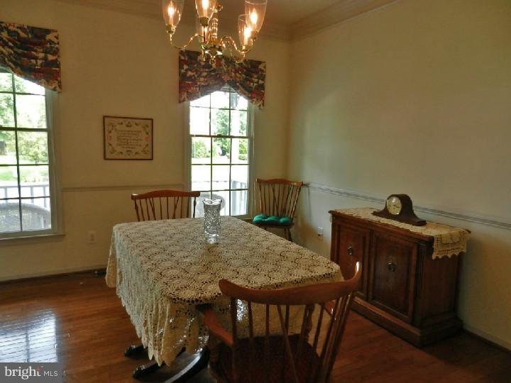 34 Brooks Road Moorestown, NJ 08057 - Photo 4 of 17 Gallery Image 4