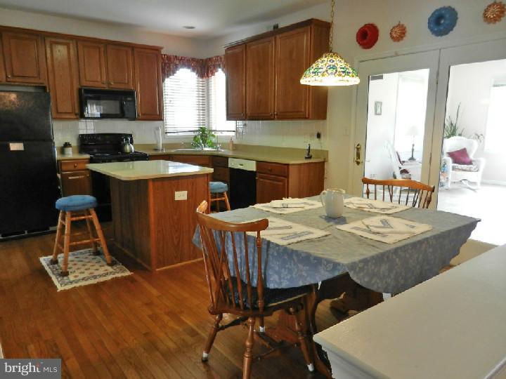 34 Brooks Road Moorestown, NJ 08057 - Photo 6 of 17 Gallery Image 6