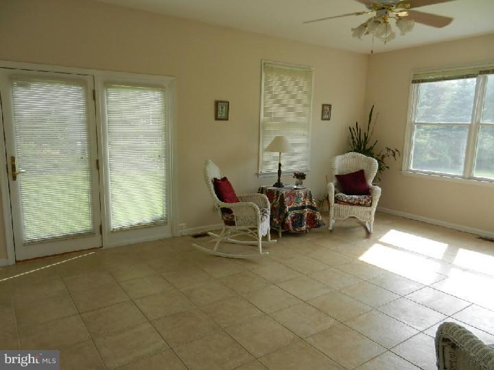 34 Brooks Road Moorestown, NJ 08057 - Photo 8 of 17 Gallery Image 8