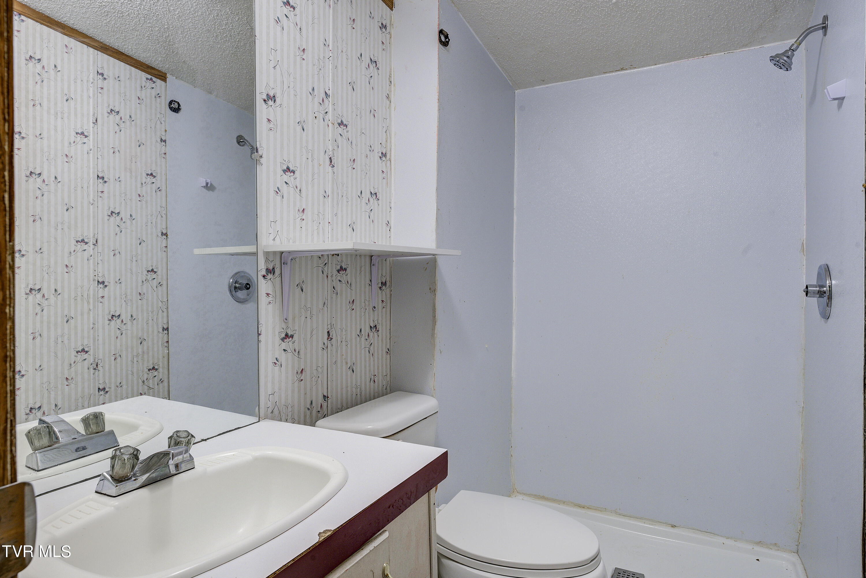 382 Jenkins Hollow Road Elizabethton, TN 37643 - Photo 33 of 71 Jenkins-31