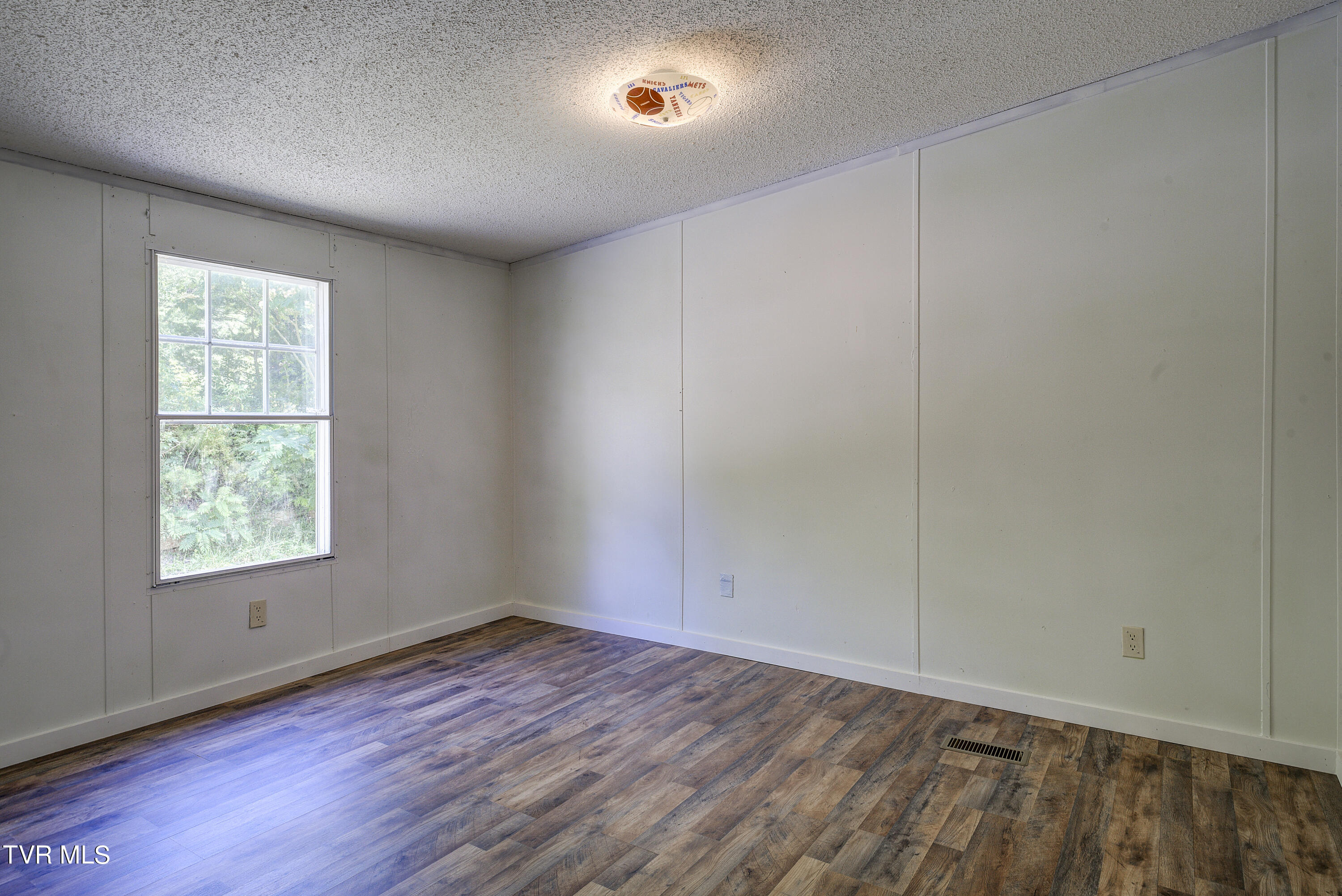 382 Jenkins Hollow Road Elizabethton, TN 37643 - Photo 36 of 71 Jenkins-34
