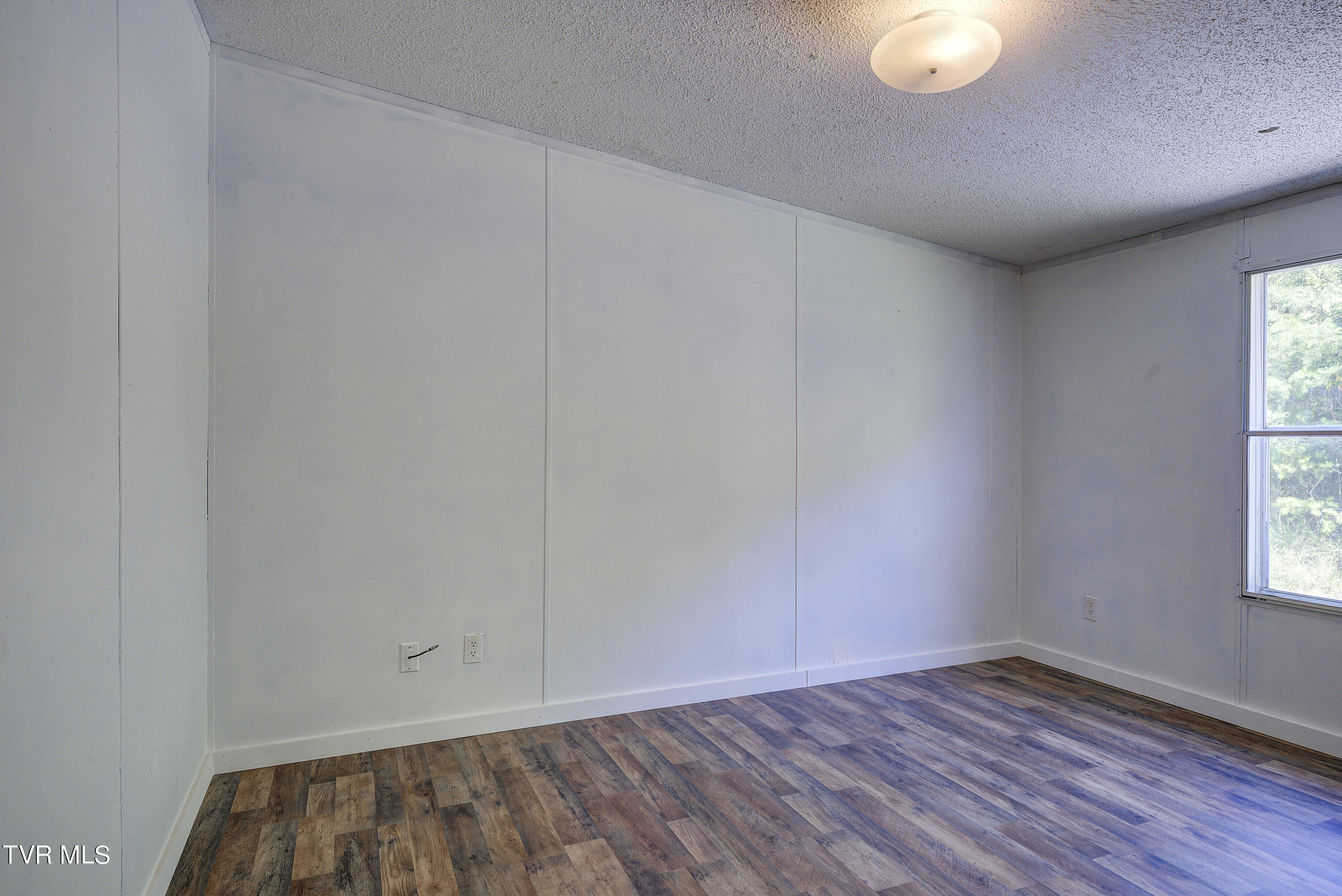382 Jenkins Hollow Road Elizabethton, TN 37643 - Photo 38 of 71 Jenkins-36