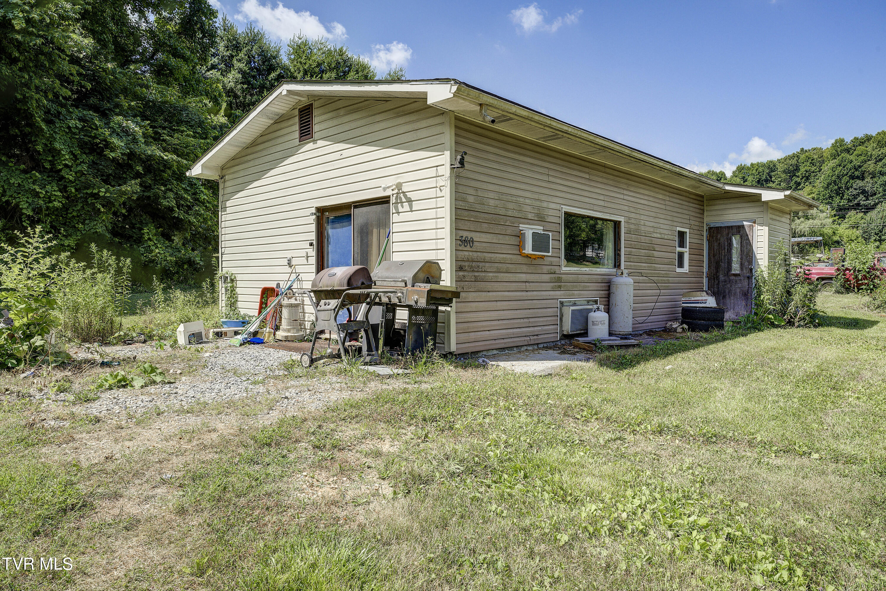 382 Jenkins Hollow Road Elizabethton, TN 37643 - Photo 49 of 71 Jenkins-47