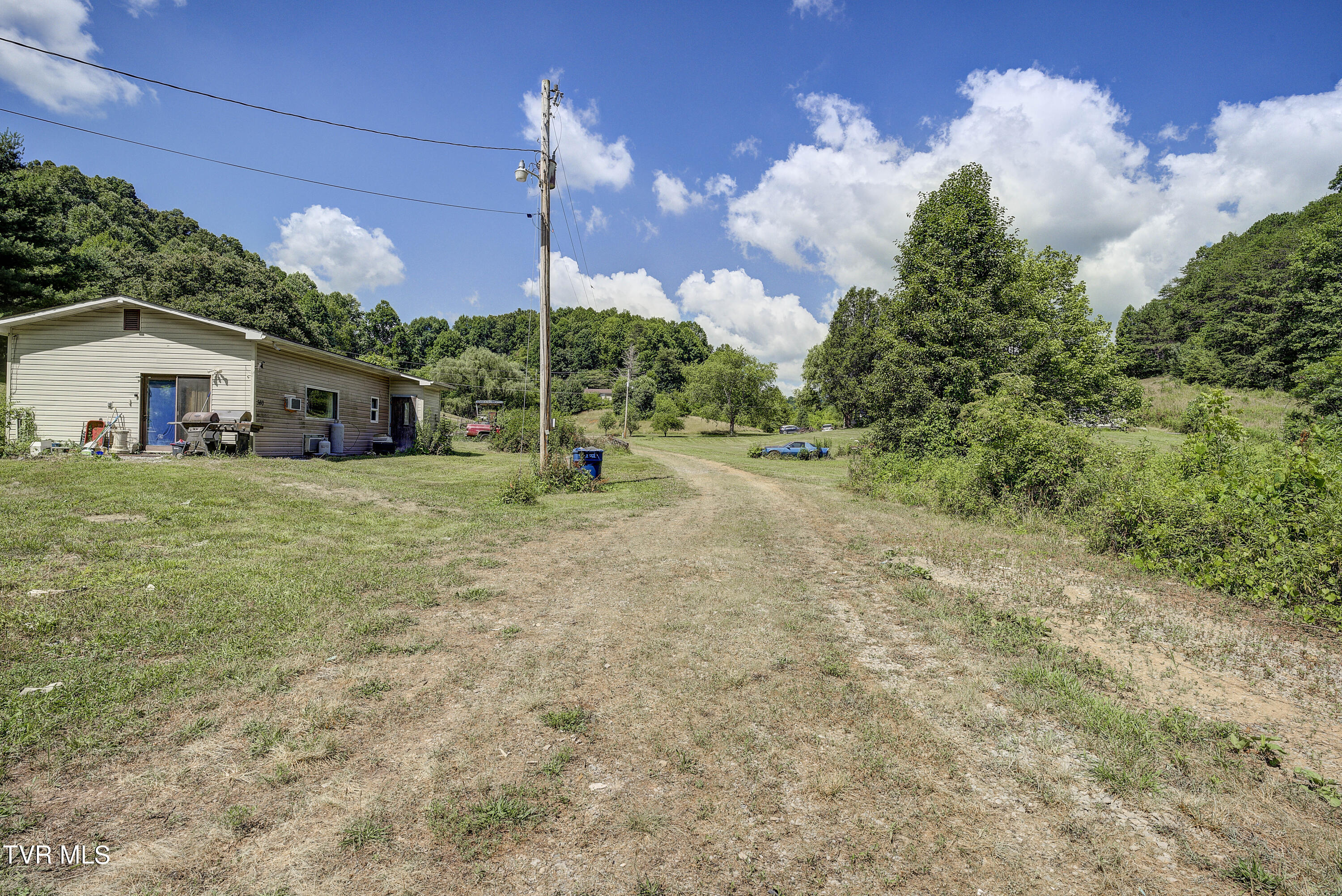382 Jenkins Hollow Road Elizabethton, TN 37643 - Photo 54 of 71 Jenkins-52