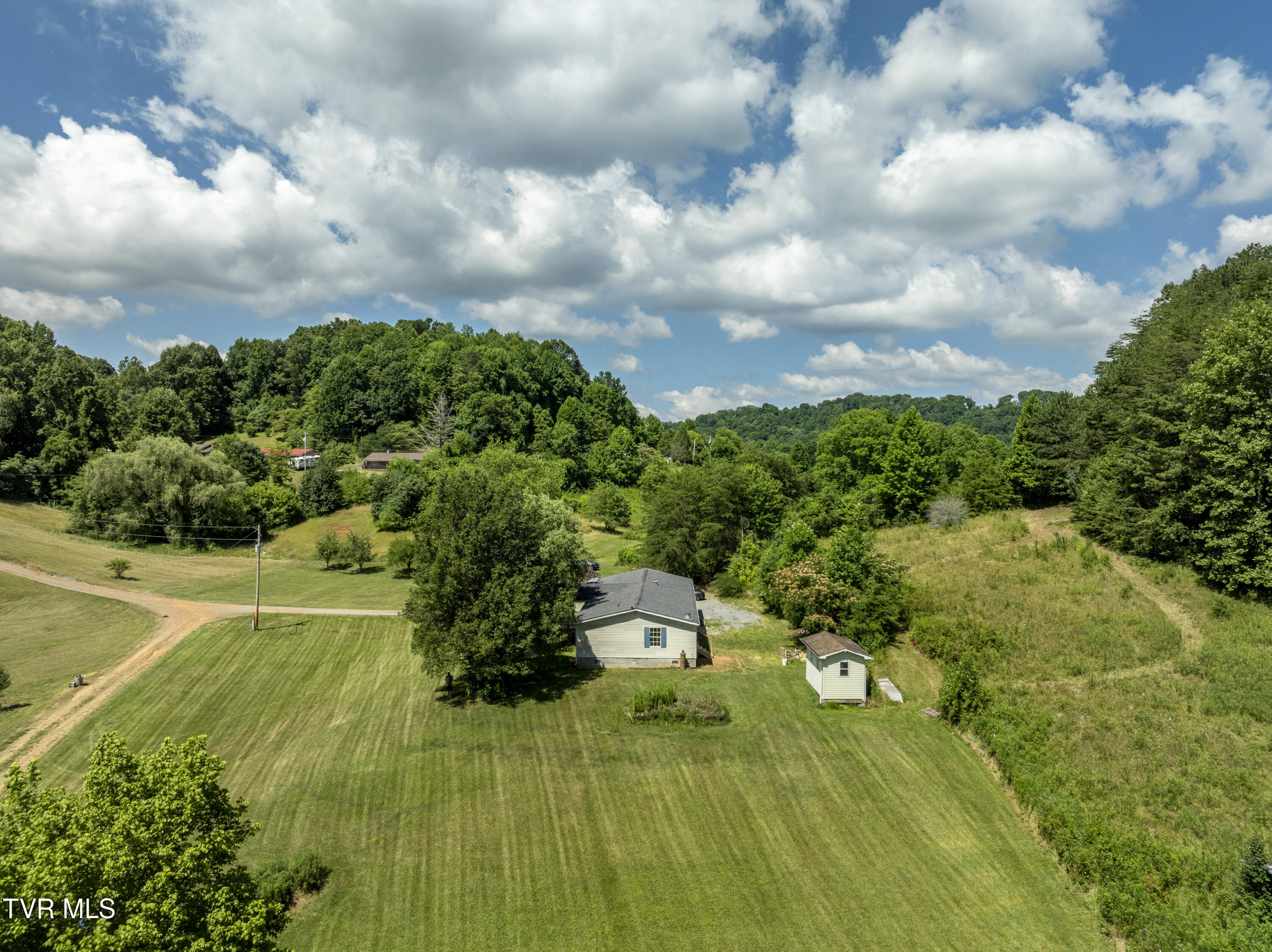 382 Jenkins Hollow Road Elizabethton, TN 37643 - Photo 56 of 71 Jenkins-aerials-3