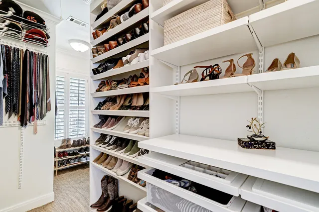 $7,000 | 2829 Sunset Boulevard, West University Place, TX 77005