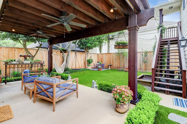 $7,000 | 2829 Sunset Boulevard, West University Place, TX 77005