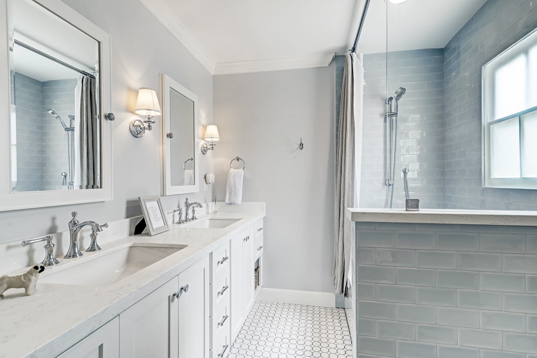 2829 Sunset Boulevard West University Place, TX 77005 - Photo 10 of 19 a bathroom with a double vanity sink mirror and double