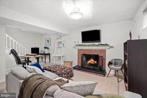 $819,900 | 912 Bernard Street, Alexandria, VA 22314