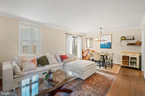 $819,900 | 912 Bernard Street, Alexandria, VA 22314