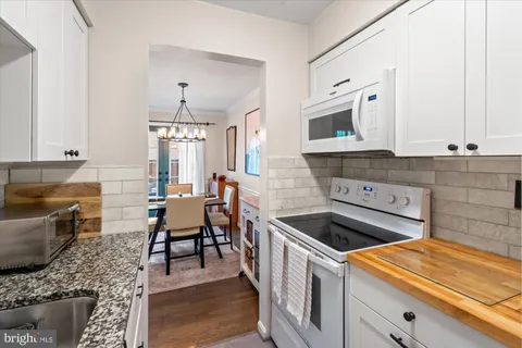 $819,900 | 912 Bernard Street, Alexandria, VA 22314