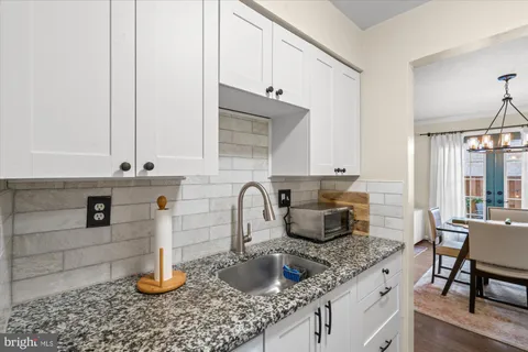 $819,900 | 912 Bernard Street, Alexandria, VA 22314