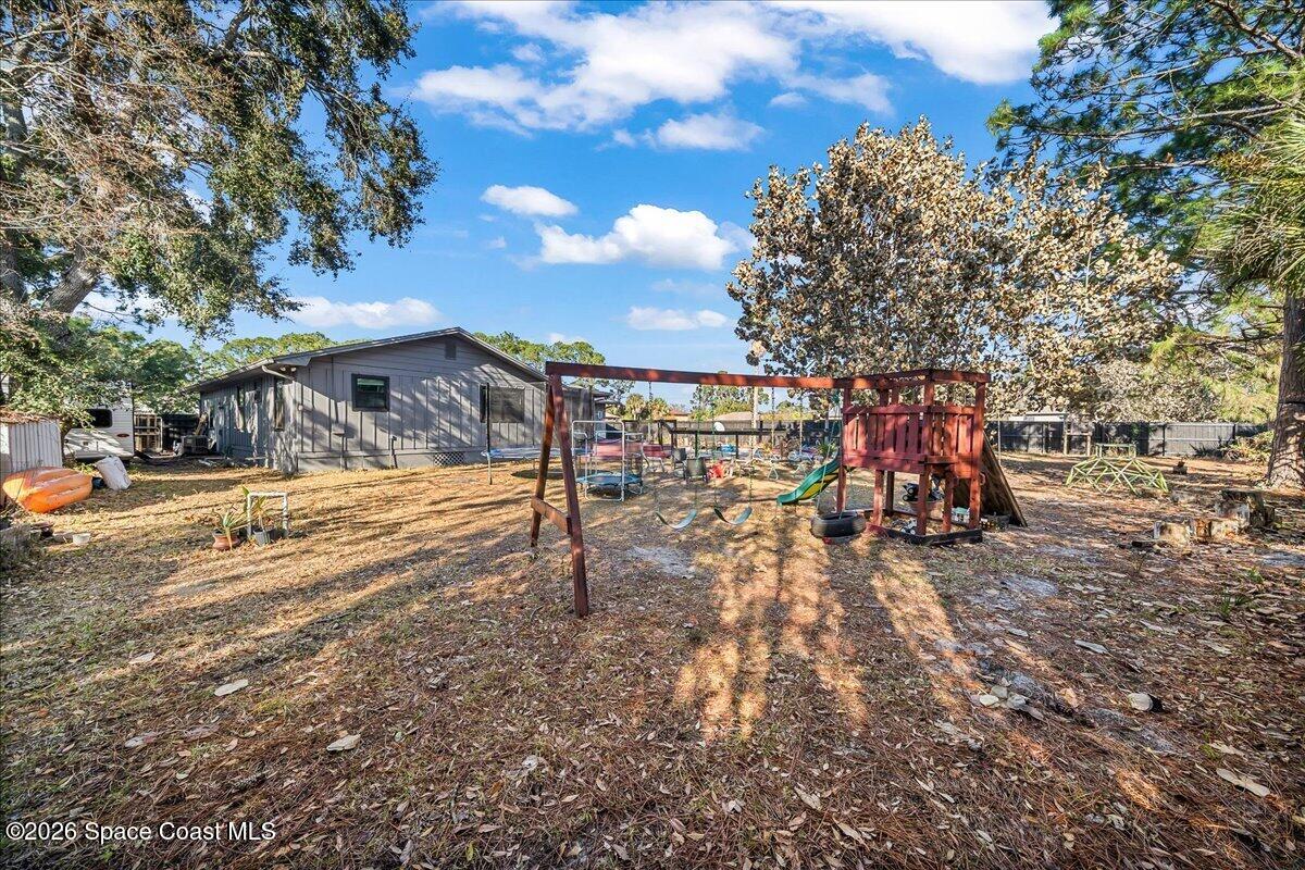 938 Dorchester Road Palm Bay, FL 32907 - Photo 33 of 35 29-untitled-28
