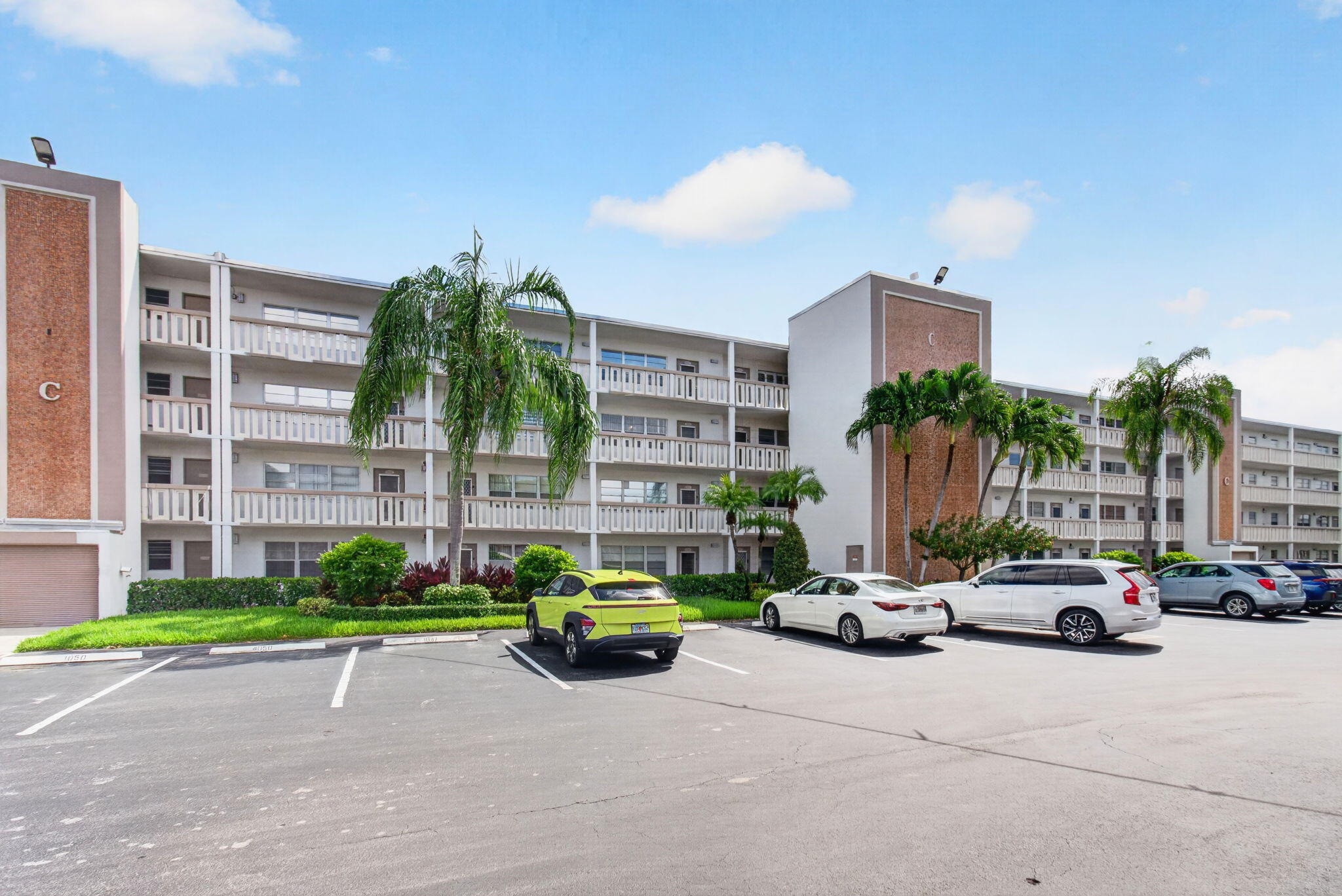 4048 Rexford Drive, Unit 4048 Boca Raton, FL 33434 - Photo 56 of 106 4-web-or-mls-DSC_5377