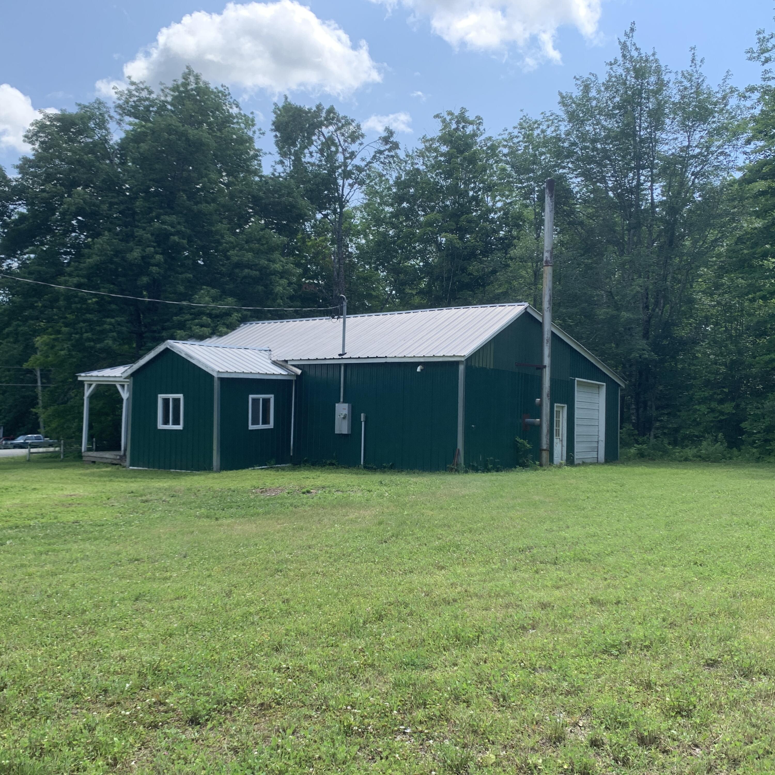 652 Woodville Road Lincoln, ME 04457 - Photo 10 of 13 Building
