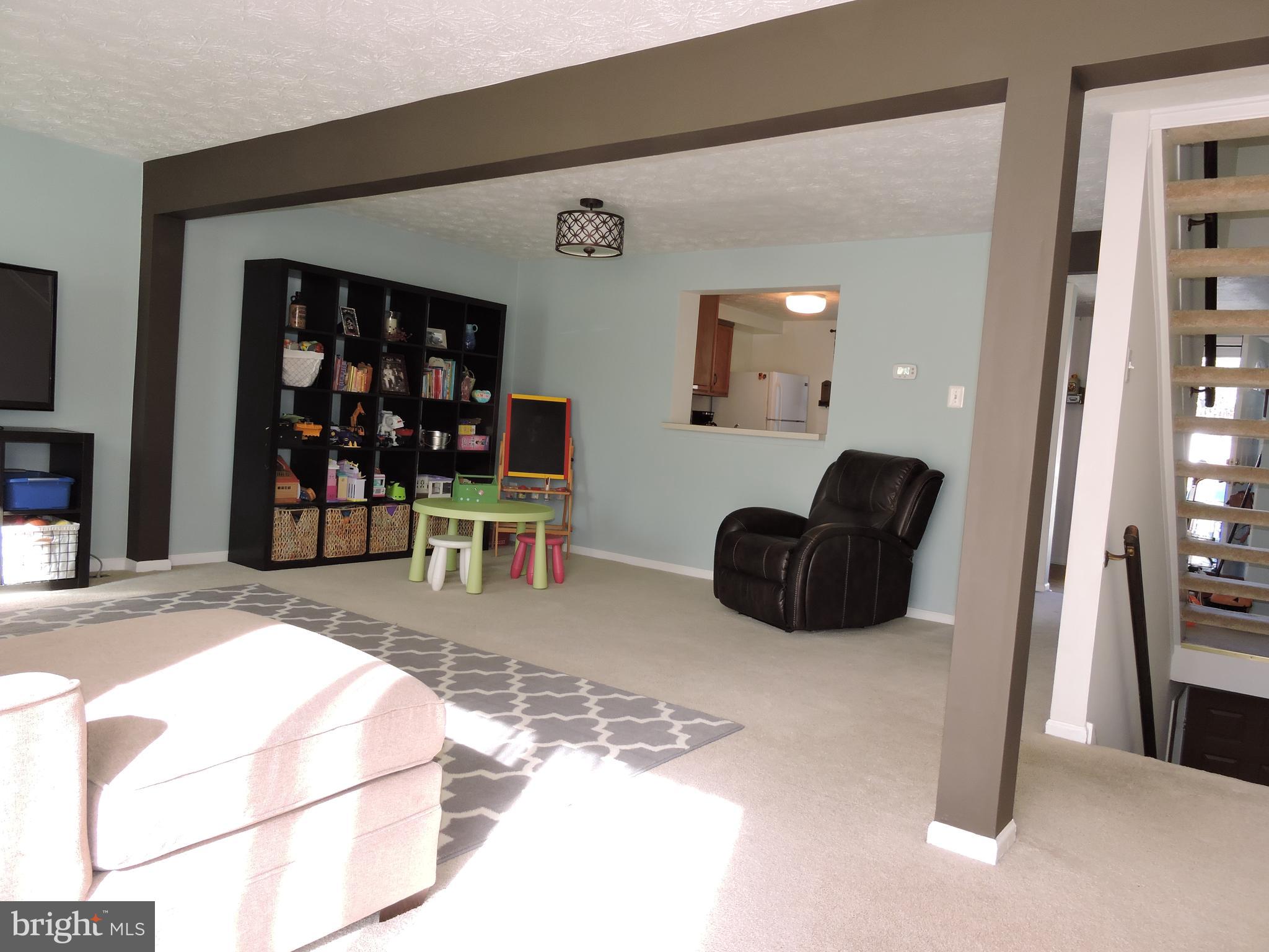 8516 Rhuddlan Road Baltimore, MD 21236 - Photo 4 of 28 Dining Area