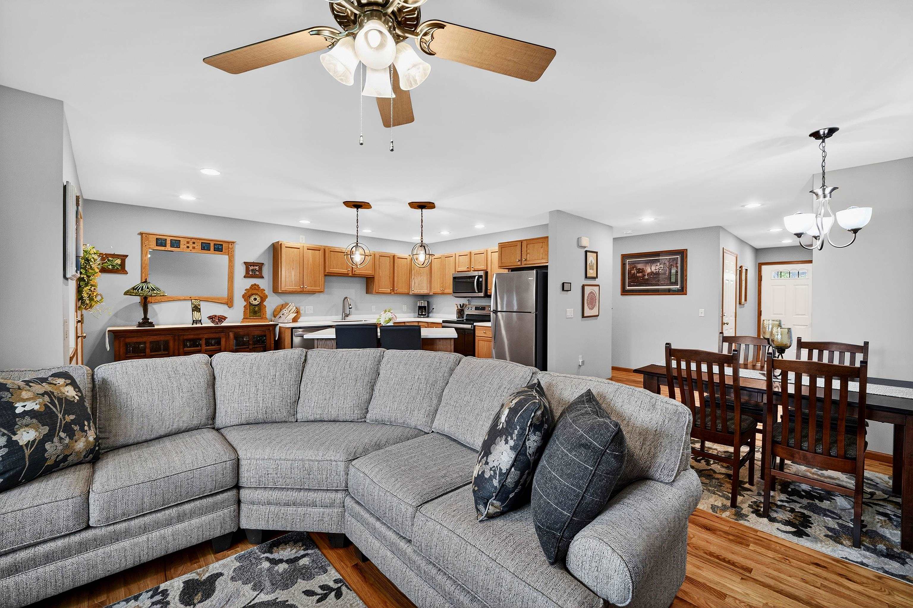5124 Merwood Lane Madison, WI 53718 - Photo 6 of 34