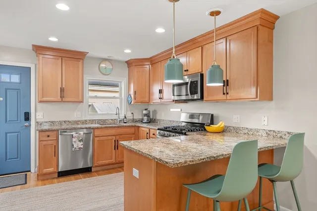 $749,000 | 284 Riverside Avenue, Unit 1, Medford, MA 02155