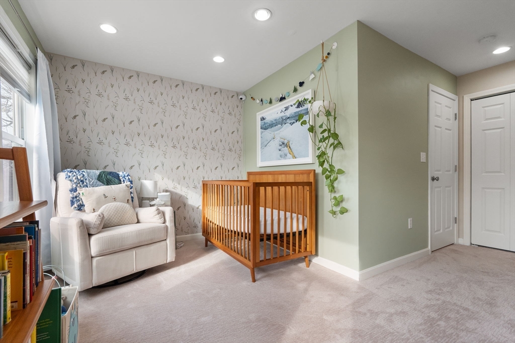 284 Riverside Avenue, Unit 1 Medford, MA 02155 - Photo 11 of 31