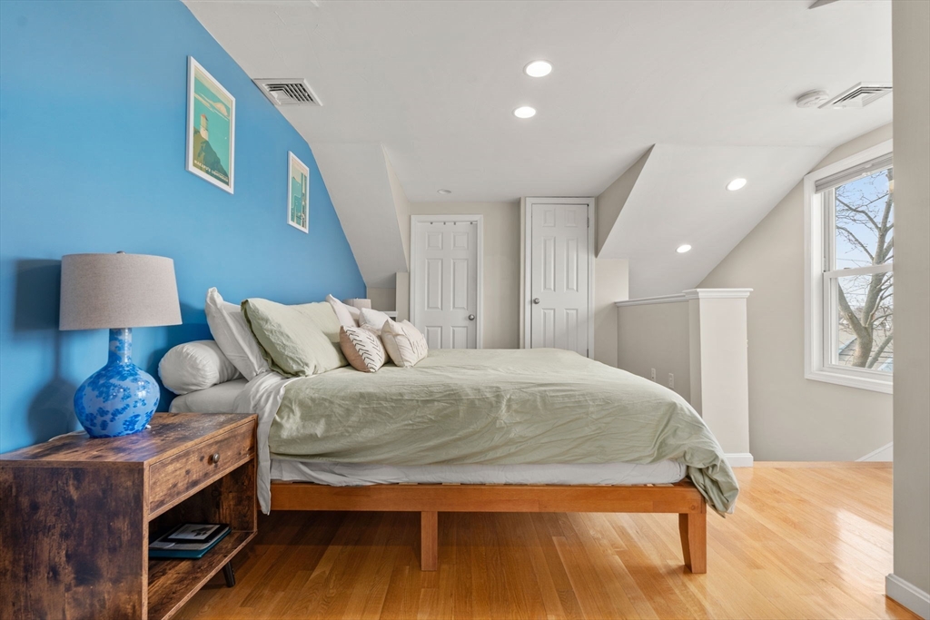 284 Riverside Avenue, Unit 1 Medford, MA 02155 - Photo 15 of 31