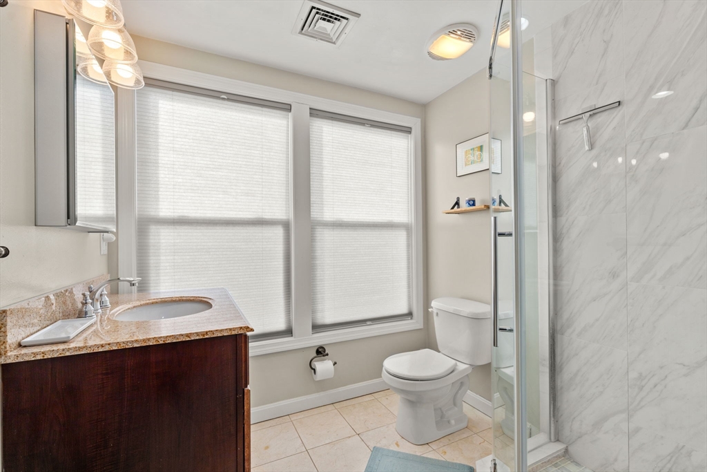 284 Riverside Avenue, Unit 1 Medford, MA 02155 - Photo 19 of 31