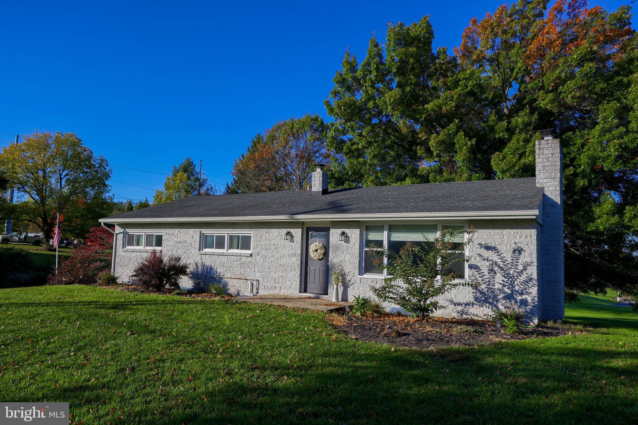 557 Chestnut Hill Road York, PA 17402 - Photo 1 of 37