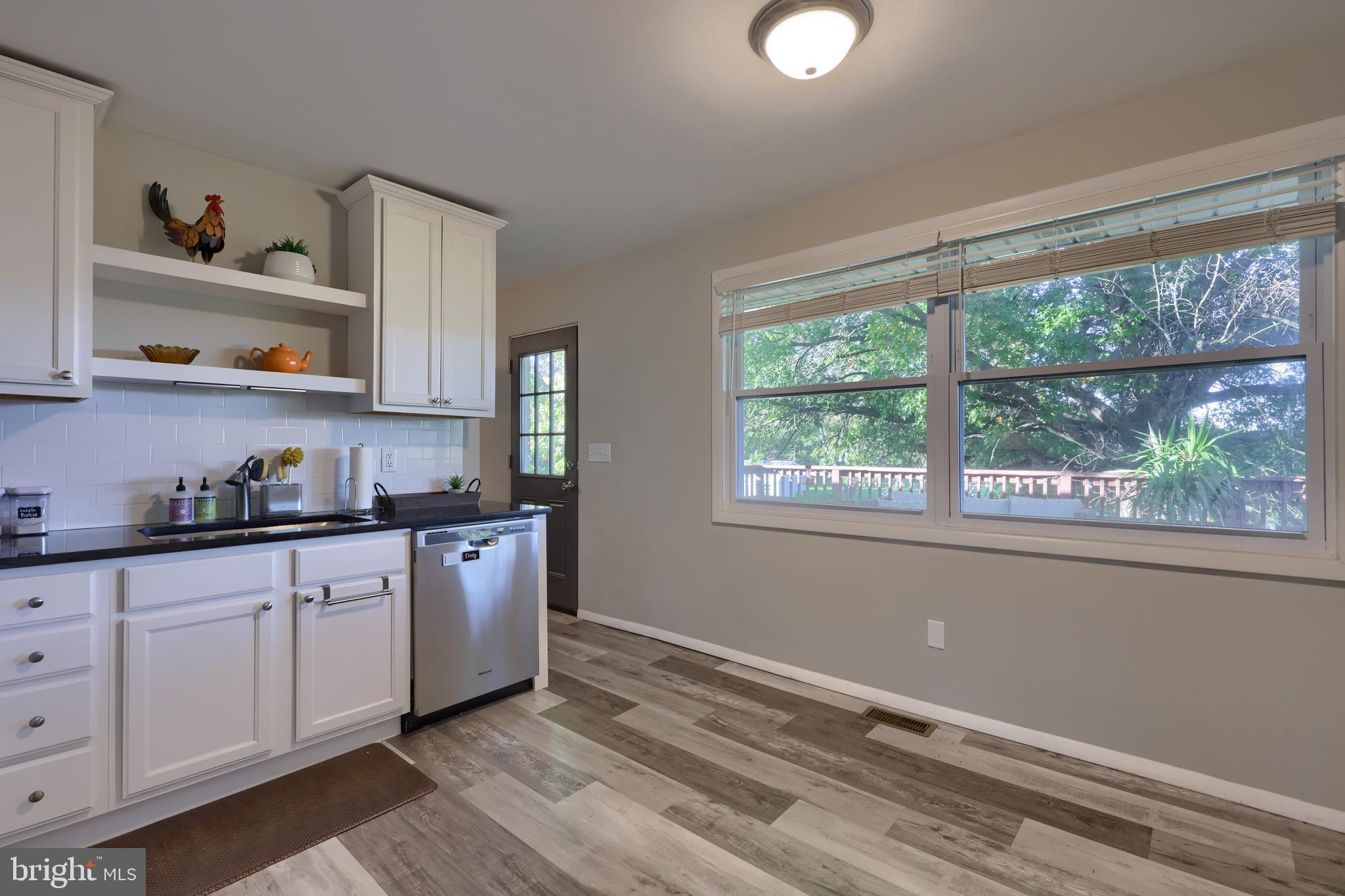 557 Chestnut Hill Road York, PA 17402 - Photo 12 of 37