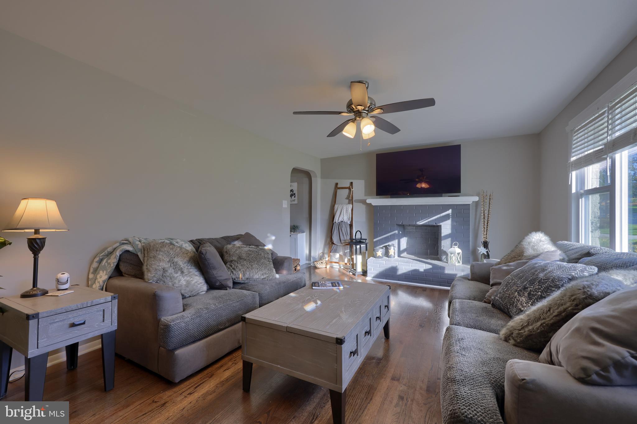 557 Chestnut Hill Road York, PA 17402 - Photo 8 of 37