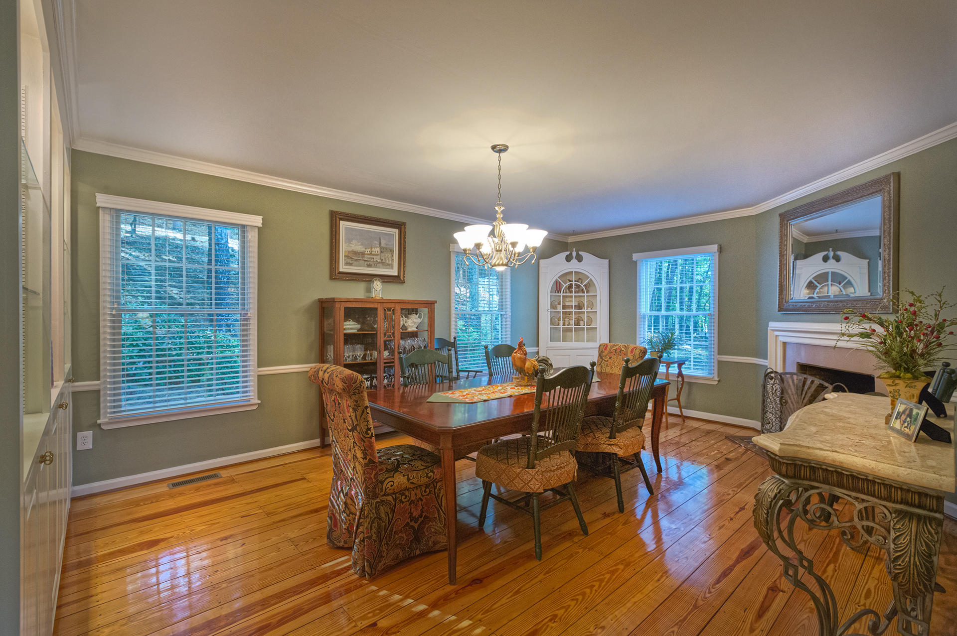 5233 Falcon Ridge Road Roanoke, VA 24018 - Photo 13 of 50 a view of a dining room with furniture a chandelier and wooden floor